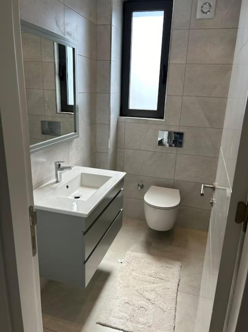 Penthouse Med Privat Saltvannsbasseng Pa Esentepe Beach Kyrenia  Exterior photo